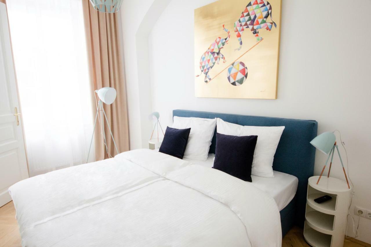 Studio Apartments Opera - Mai'S Apartments Vienna Esterno foto