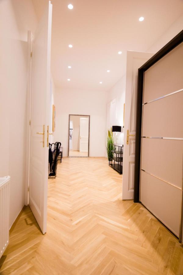 Studio Apartments Opera - Mai'S Apartments Vienna Esterno foto